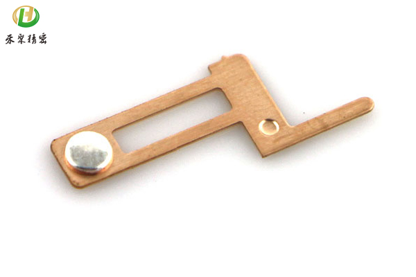 鉚合端子 鉚合端子